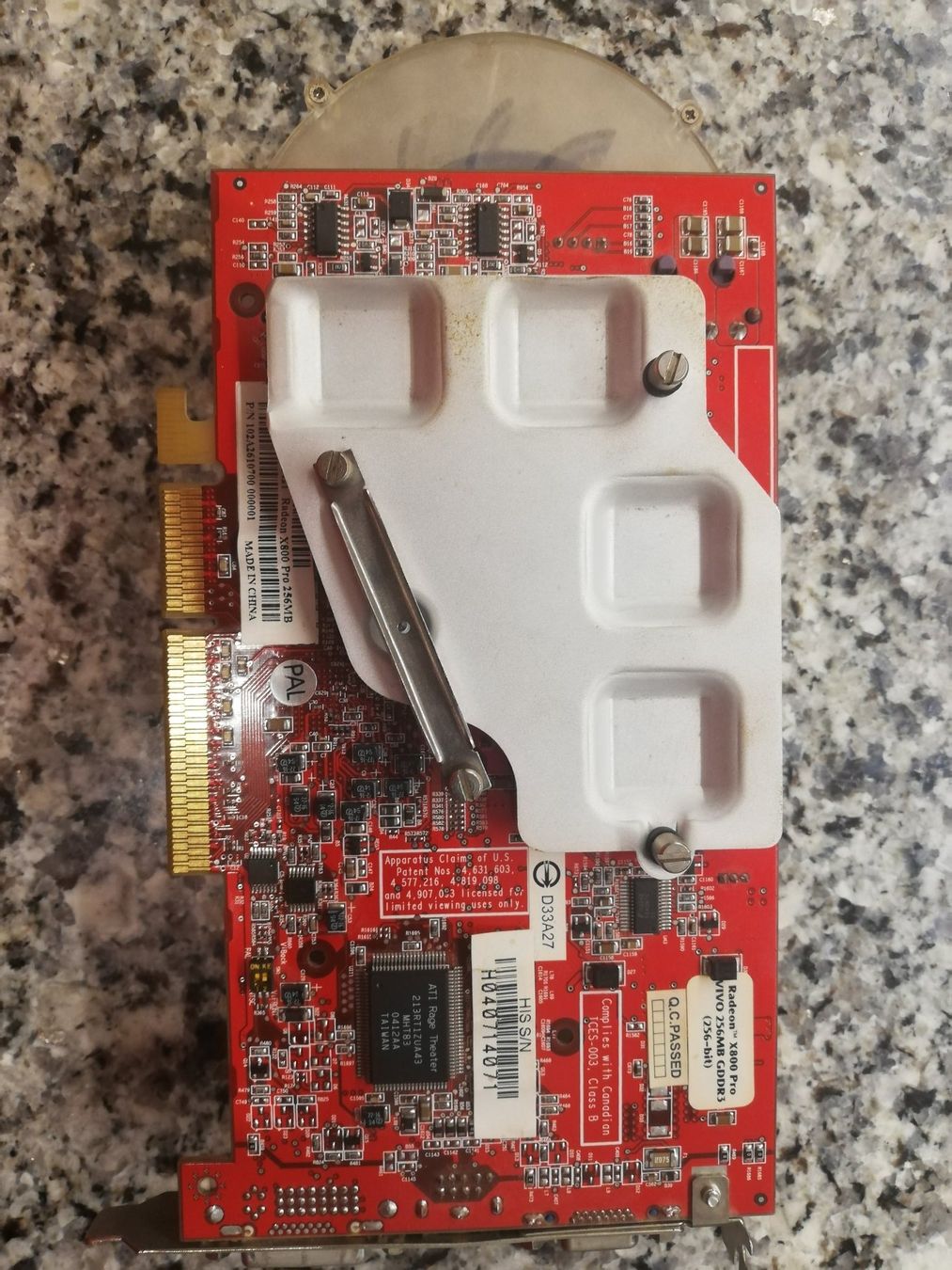 Grafikkarten: HIS Radeon X800 Pro AGP – Gebraucht aus Biel/Bienne von mse_9qyh