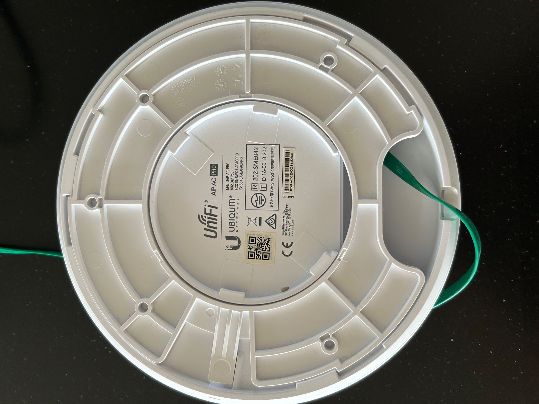 Ubiquiti Wlan: Neuwertiger Ubiquiti UniFi AP AC Pro Access Point 📶 – Gebraucht aus Stäfa von KubKuy 1