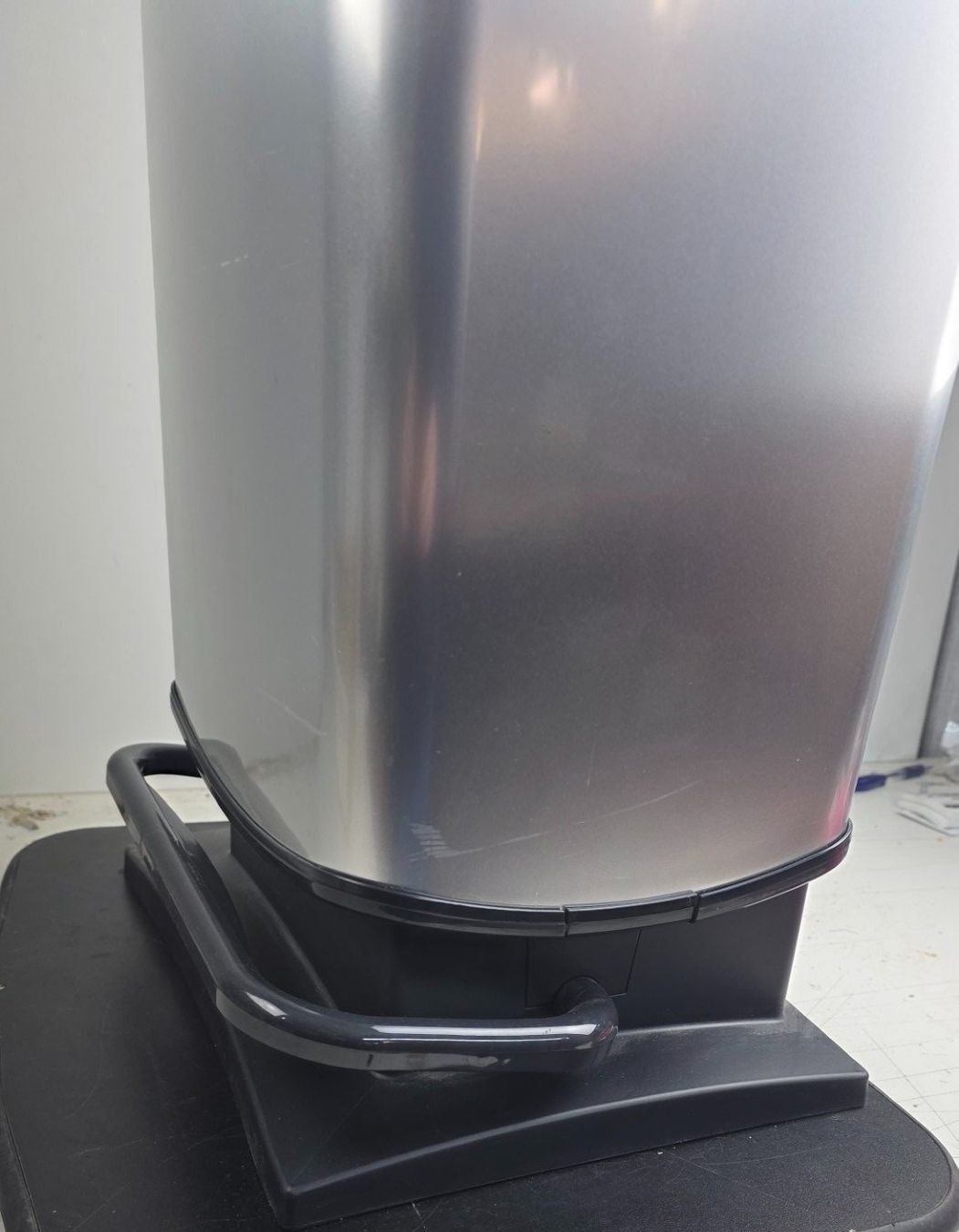 Abfalleimer: Mülleimer / Abfallbehälter PASO 40 L – Kunststoff – Silber – Gebraucht aus Flums von Flumsantik 3