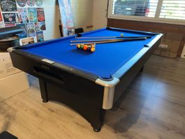 Billiardtisch