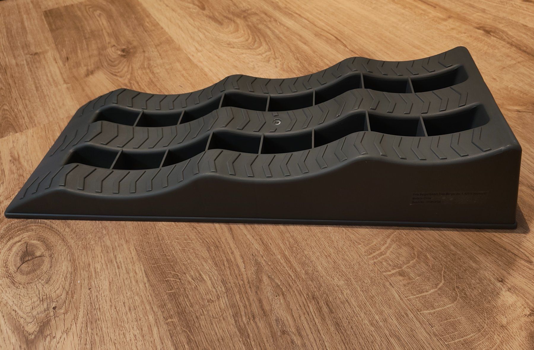 Rampe & Cunei: Wohnwagen Stufenkeil - Multi Level Ramp – Nuovo e nell'imballaggio originale da Tägerig venduto da Mangopilz