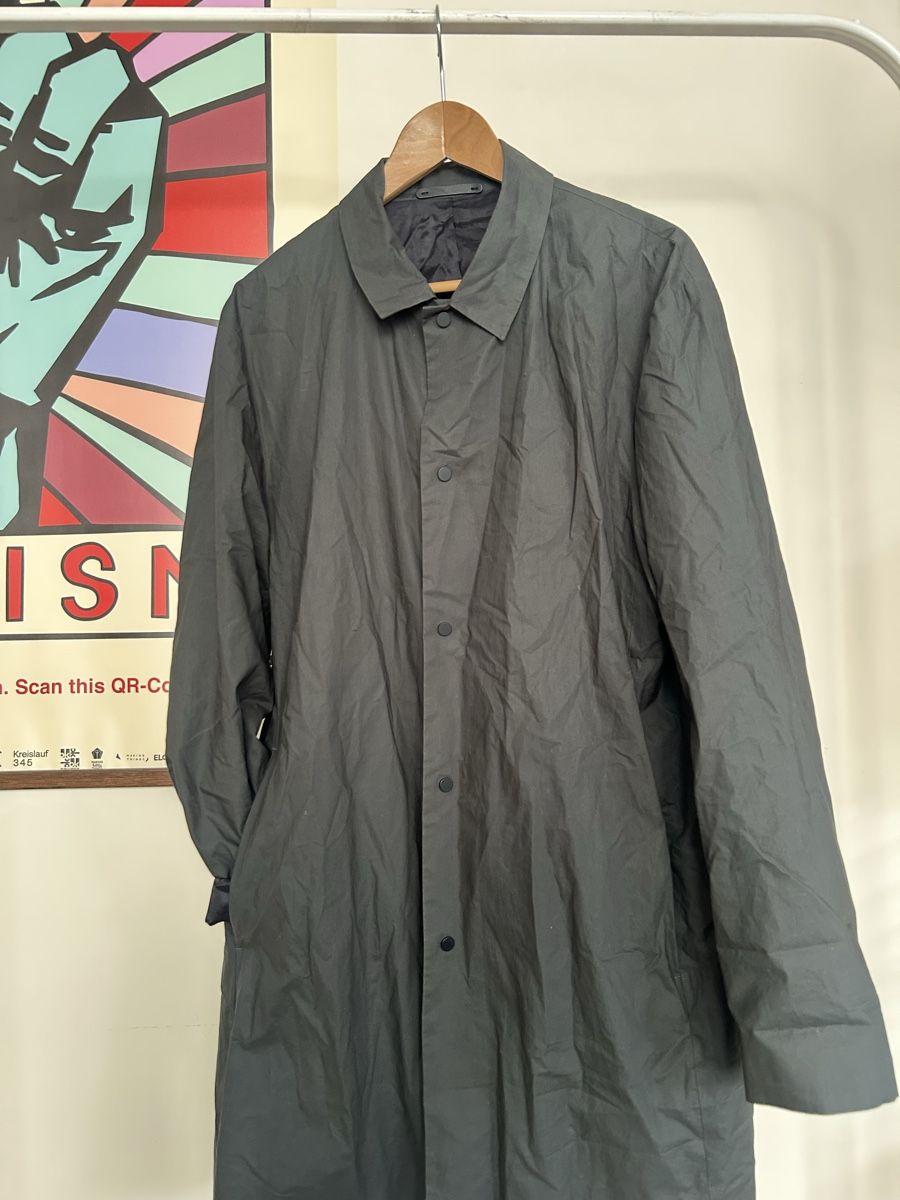 Cos Cappotti: COS Lightweight Mac Coat - Men's Size 52 – Usato da Zürich venduto da fan_z5fl 1