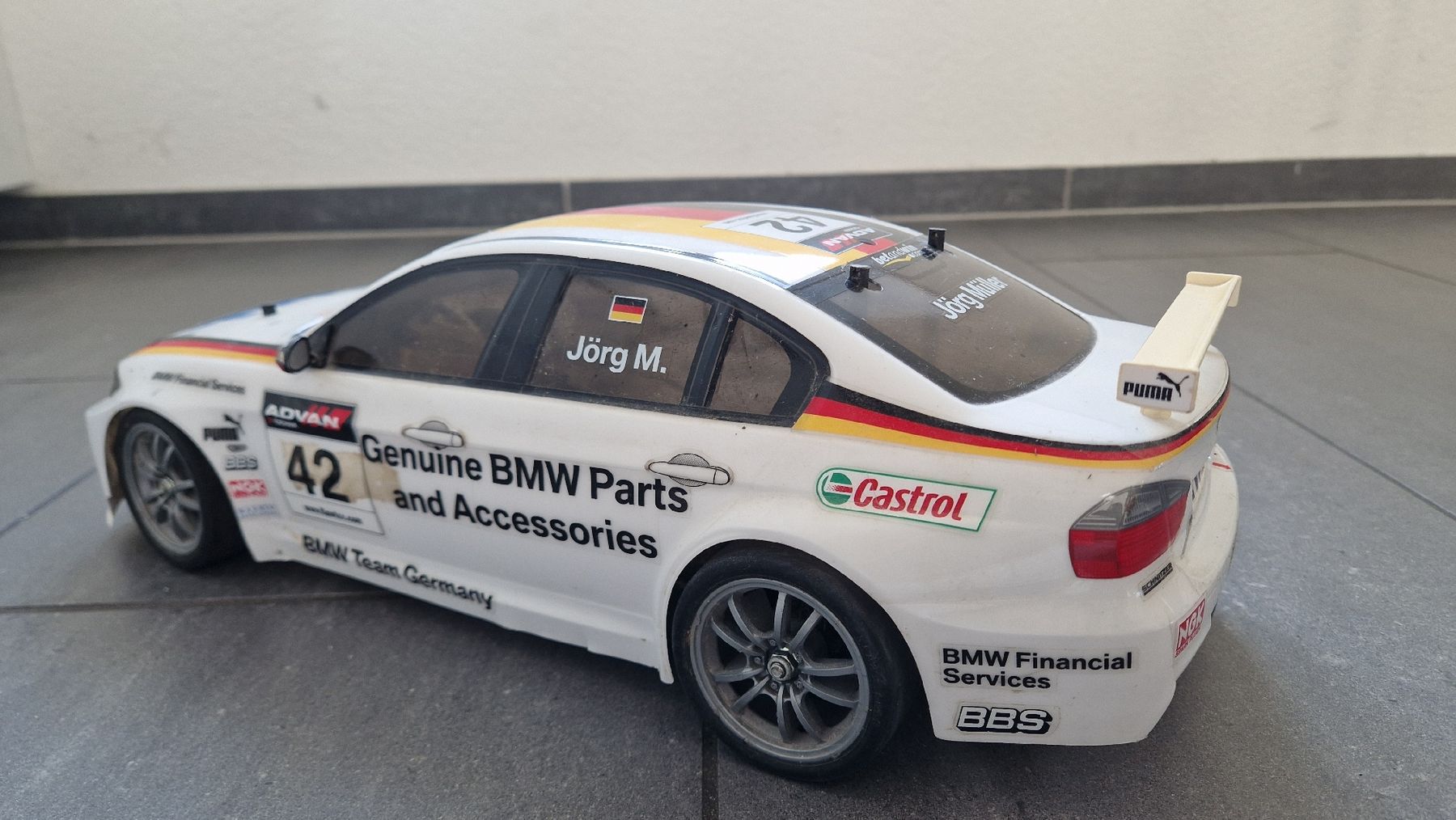Tamiya Modellismo RC: Tamiya 58385 - 1/10 BMW 320si WTCC 2006 – Usato da Volketswil venduto da TrollanDump 2