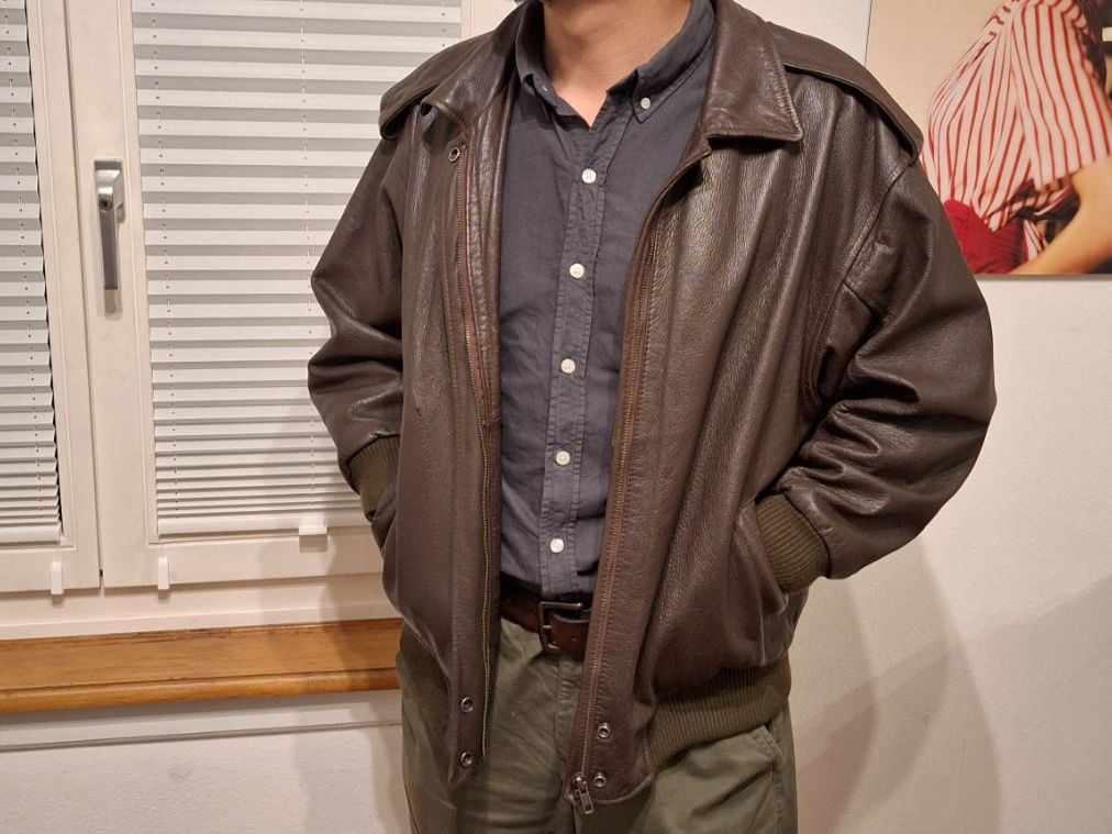 Giacche: The Flight Club Leather Bomber Jacket – Usato da Zürich venduto da andyscorner 3