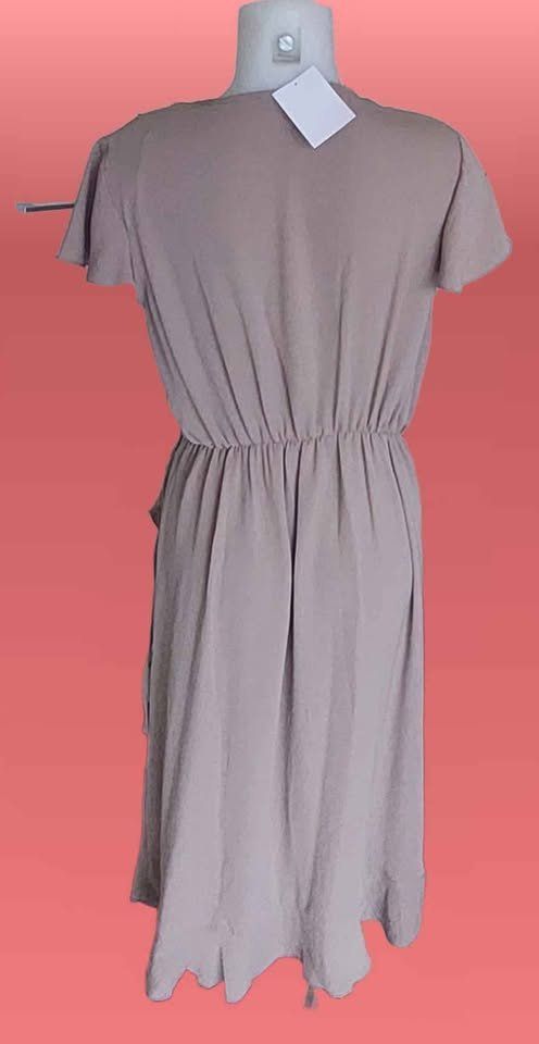 Vestiti: Elegantes Wickelkleid mit Volants NEU – Nuovo e nell'imballaggio originale da Aarburg venduto da Hystoria 1
