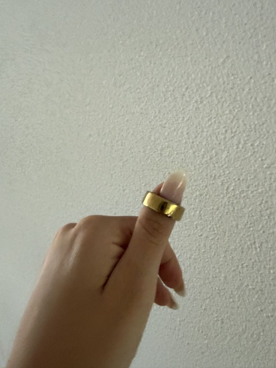 Oura Ringe: Oura Ring 4 Smart Ring Gold Grösse 8 – Defekt aus Niederwil AG von Elisa_Mrs 3