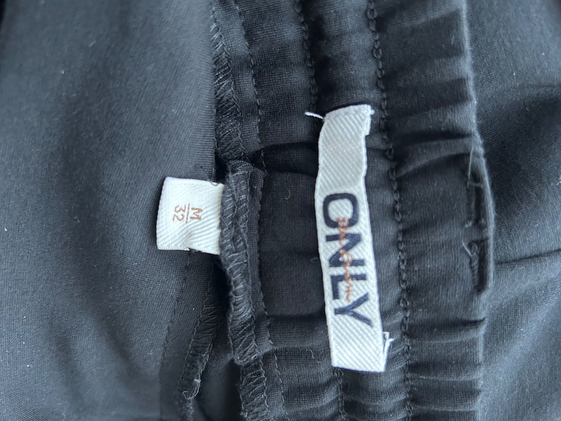Only Hosen: Pantalon Only, M – Neu (gemäss Beschreibung) aus Vouvry von tintin2308 2