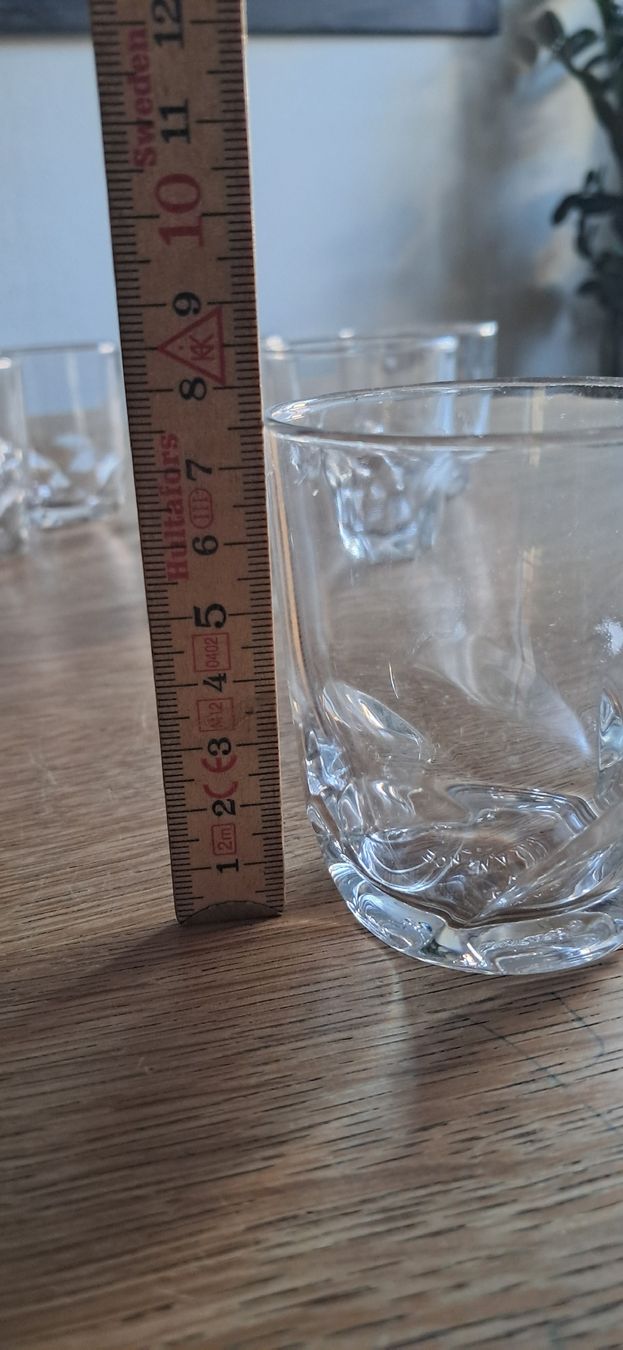 Verres: 6 Gläser – D'occasion à Nidau par Darkpooh 1