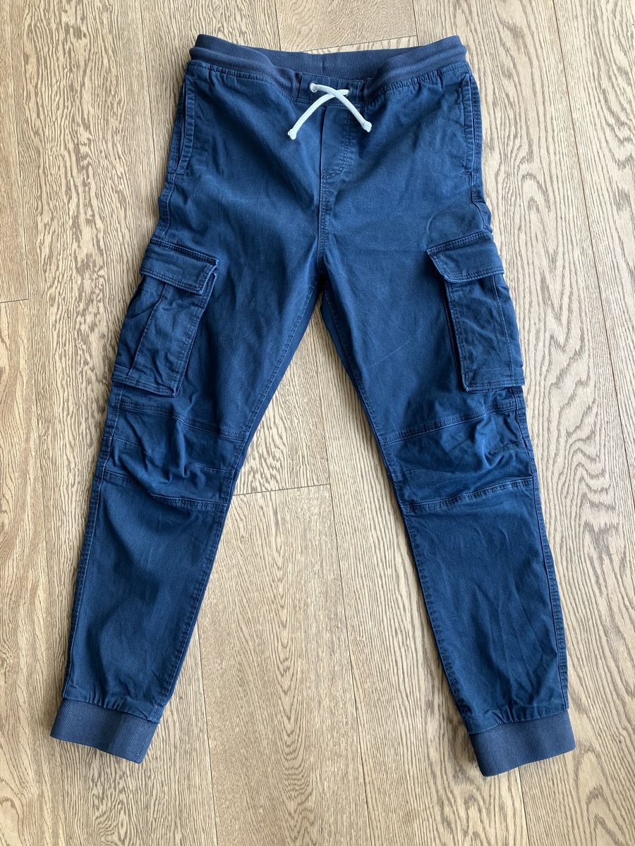 H&M Pantaloni: Cargohose dunkelblau 170 – Usato da Cham venduto da Liliane78