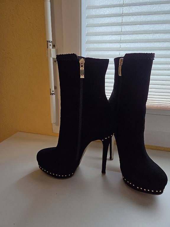 Damenschuhe: High heel Stiefeletten – Gebraucht aus Boniswil von san_hv7v 2