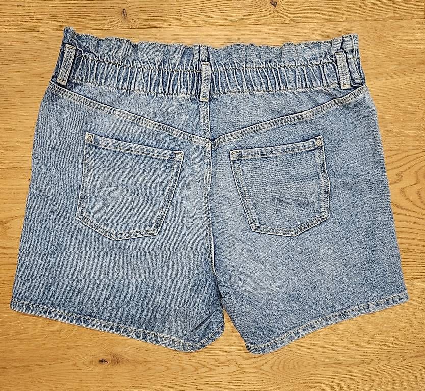 Pantalons: Kurze Schwangerschaftshose Gr. 38 – D'occasion à Götighofen par nanita85 1