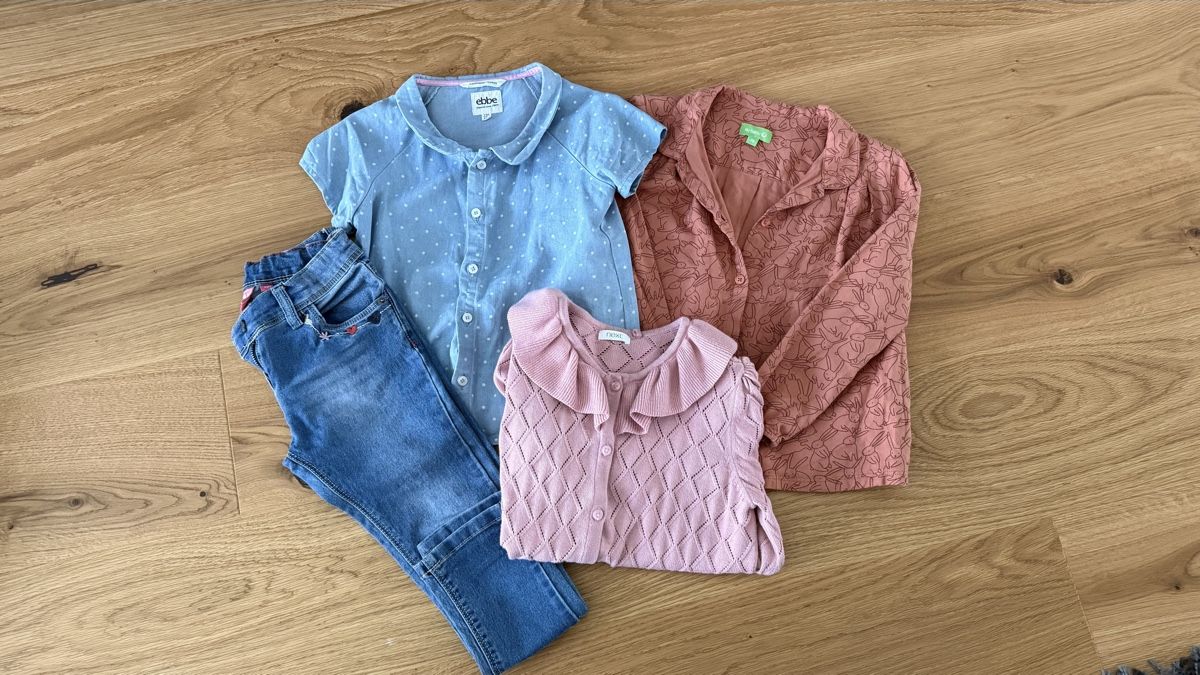 Lotti & Set di vestiti: Set Mädchen Gr110-116, Top Brands & Zustand! – Usato da Hochfelden venduto da Lartuna