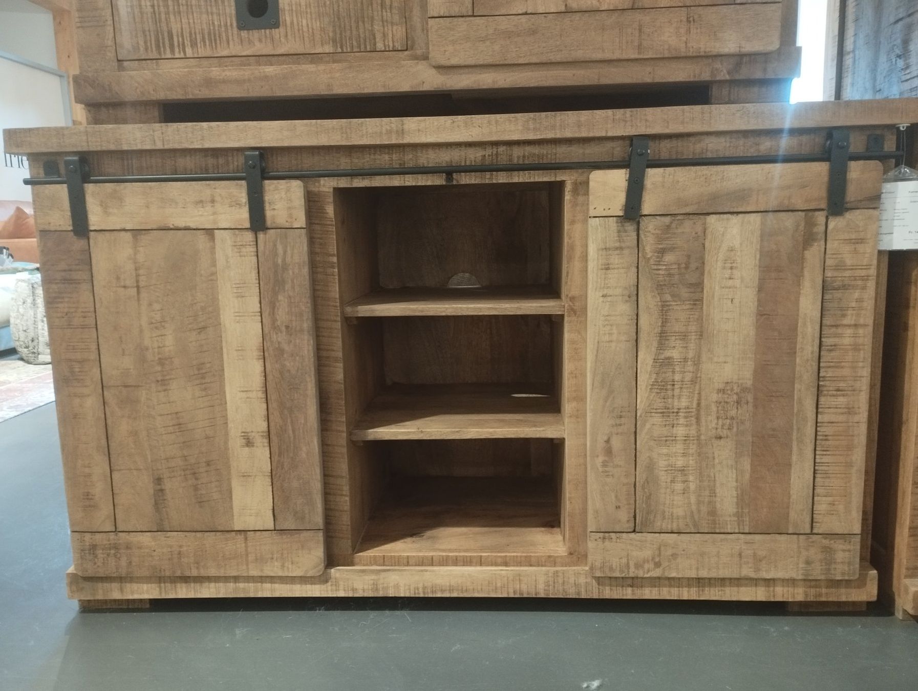 Cassettiere: Sideboard Kamerun von Gutmann – Nuovo (secondo la descrizione) da Kloten venduto da bilgeri01 2