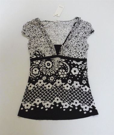 Vila - Neues Shirt - schwarz/weiss - Grösse S