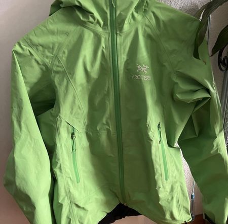 Arc'teryx Gore-Tex Jacket Womens Size S/P Lime Green