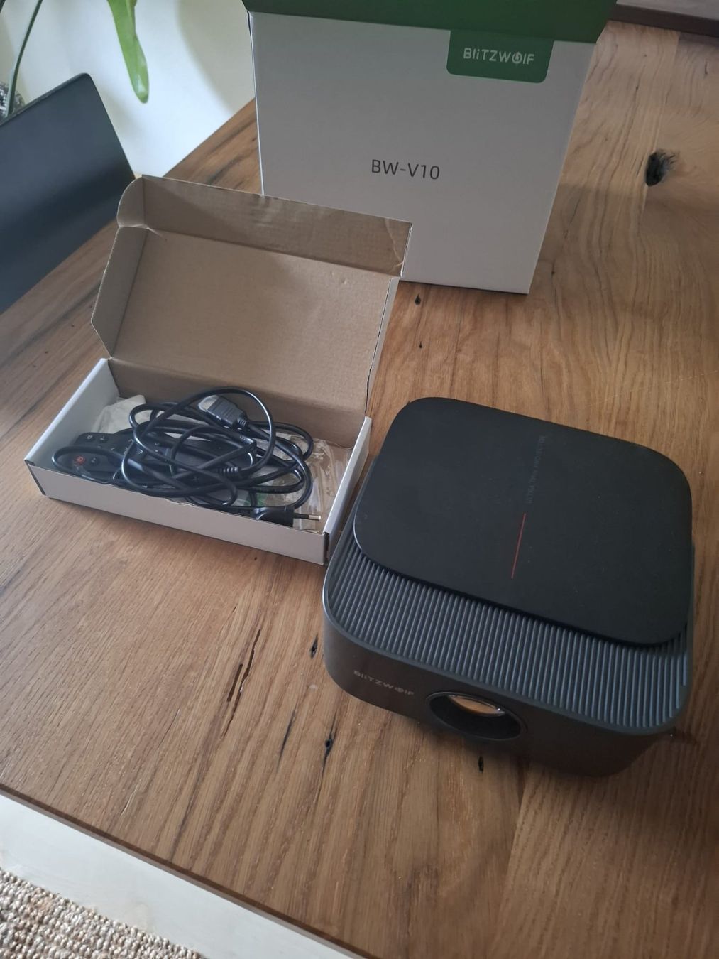 Proiettori: BlitzWolf BW-V10 Beamer – Usato da Aarau venduto da Poetenstille 1