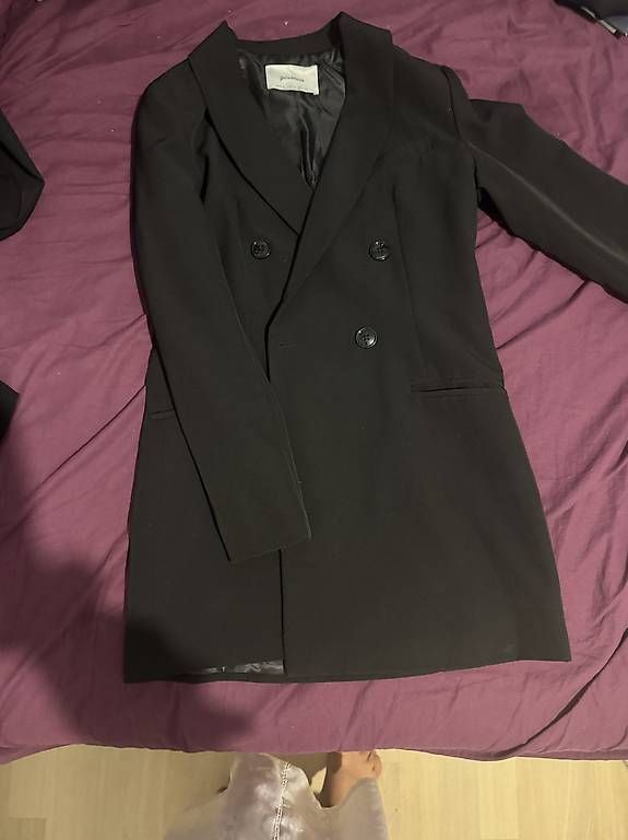 Giacche: Veste pour femme  – Usato da Chavannes-Renens venduto da lei_8mvy 1