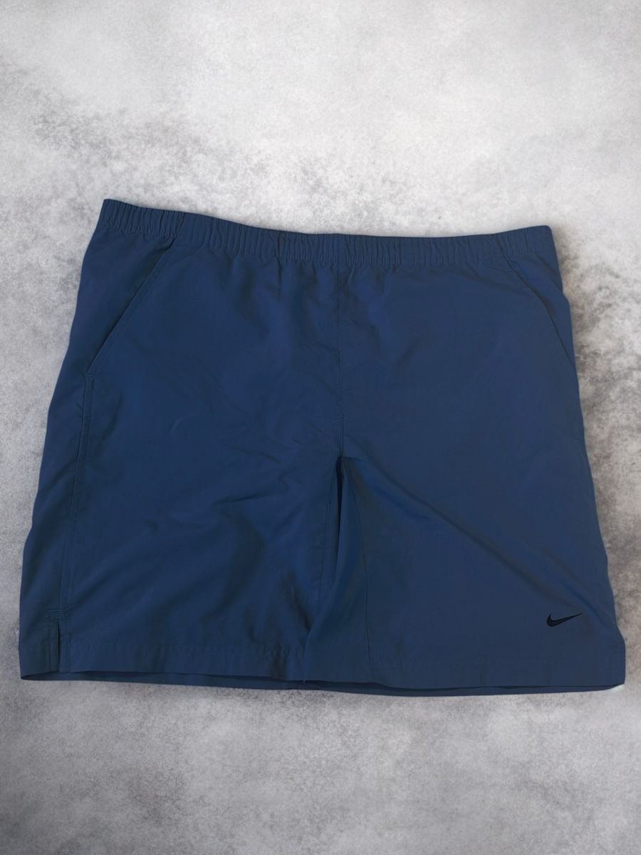 Nike Pantaloni: Nike Shorts (L) – Nuovo (secondo la descrizione) da Aarburg venduto da syning46