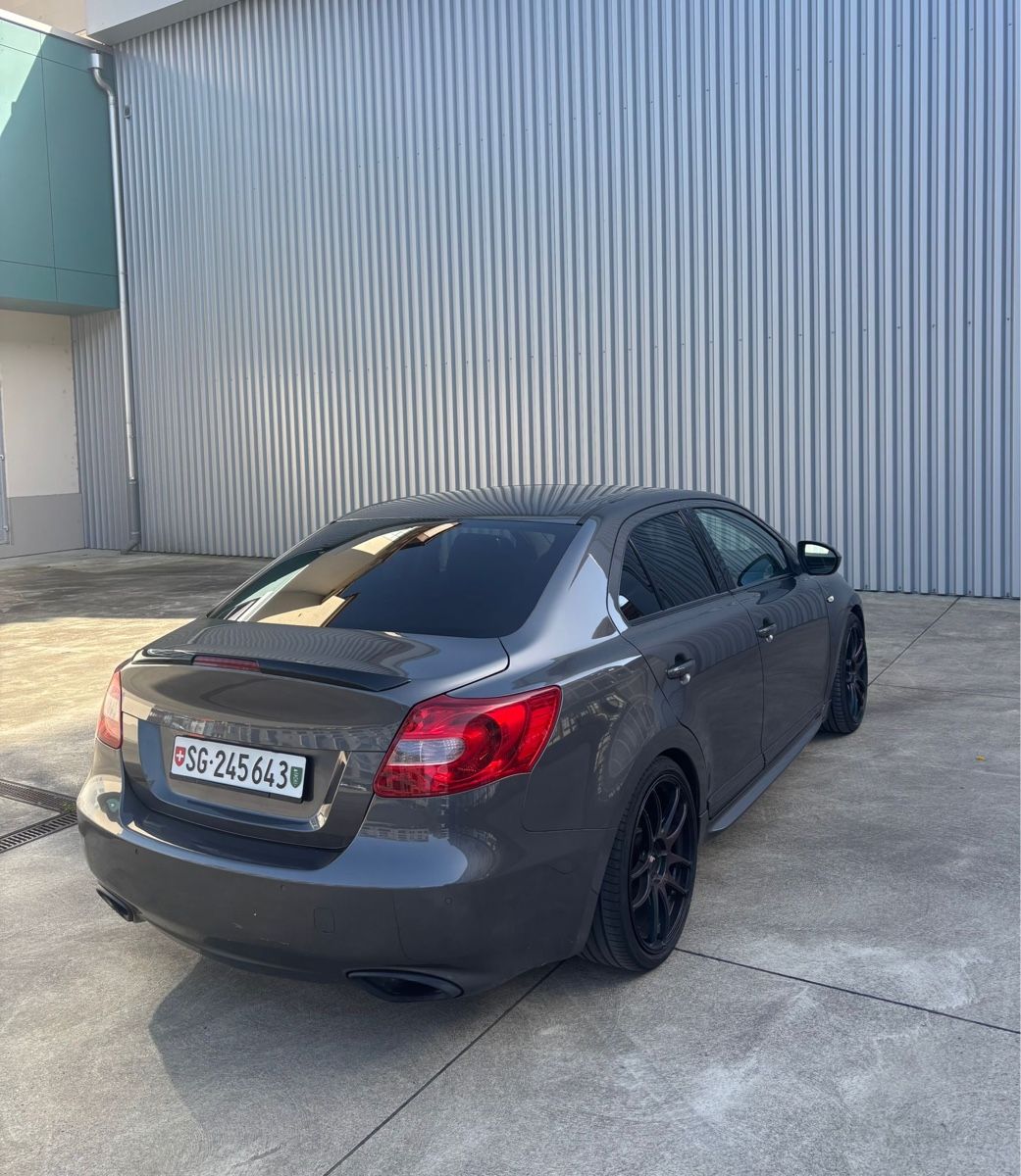 Suzuki Automobili: Suzuki Kizashi 2.4 Sport – Usato da Steinach venduto da dd.grg 2