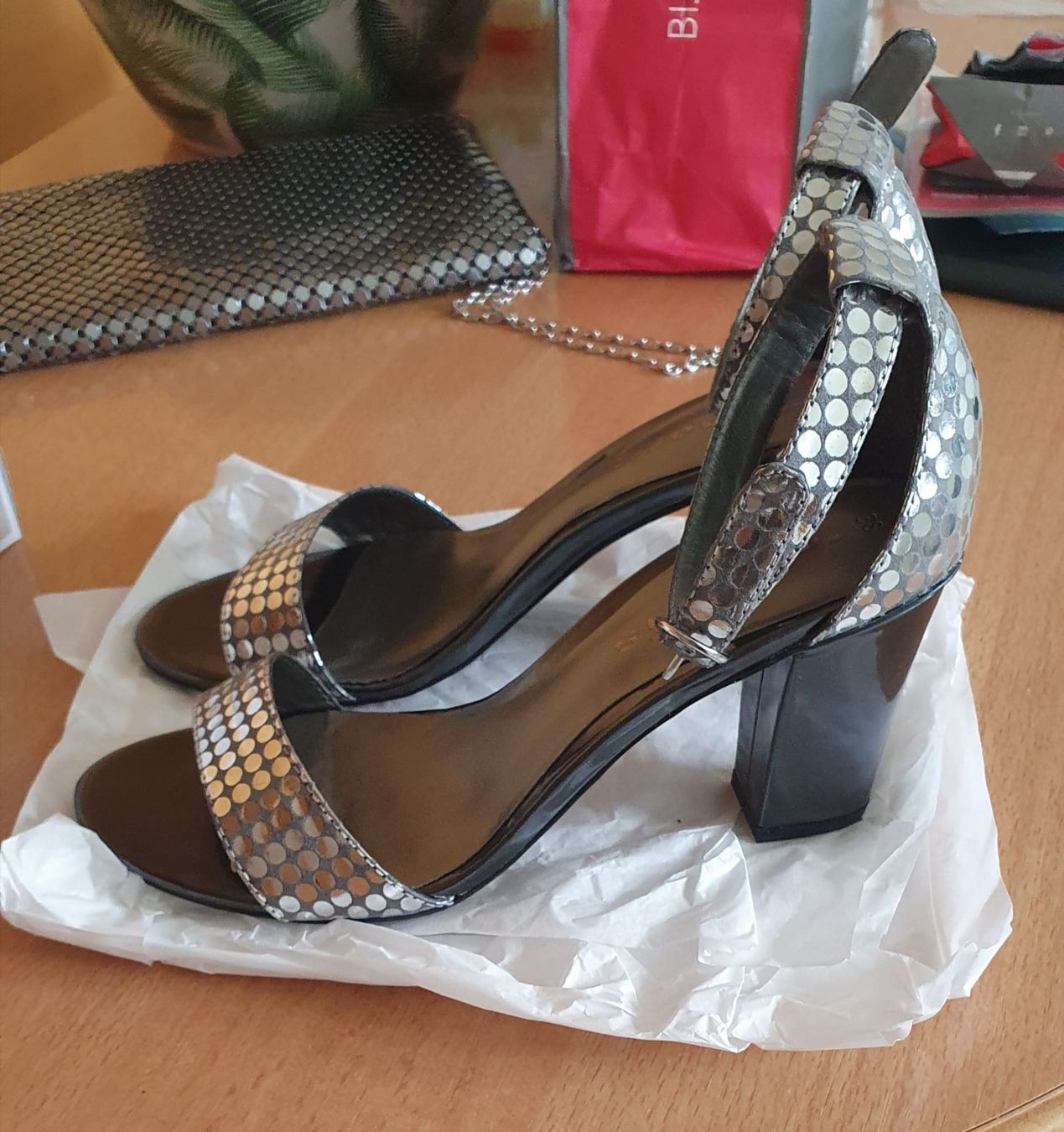 Scarpe da donna: Schuhe & Accessoires – Usato da Wittenbach venduto da vane.huerli 1
