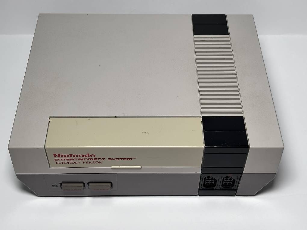 Nintendo Consoles: Nintendo NES | Gioco + Adattatore HDMI | Completo – D'occasion à Gordola par kar_gy5g 1