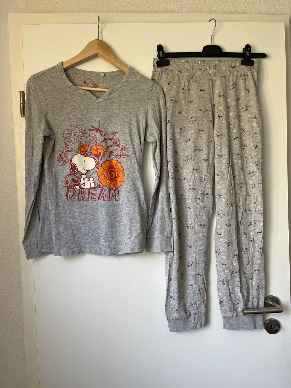 Pyjamas & Ähnliches: Pyjama Snoopy – Gebraucht aus Reinach ag von Wildschwein_Braten