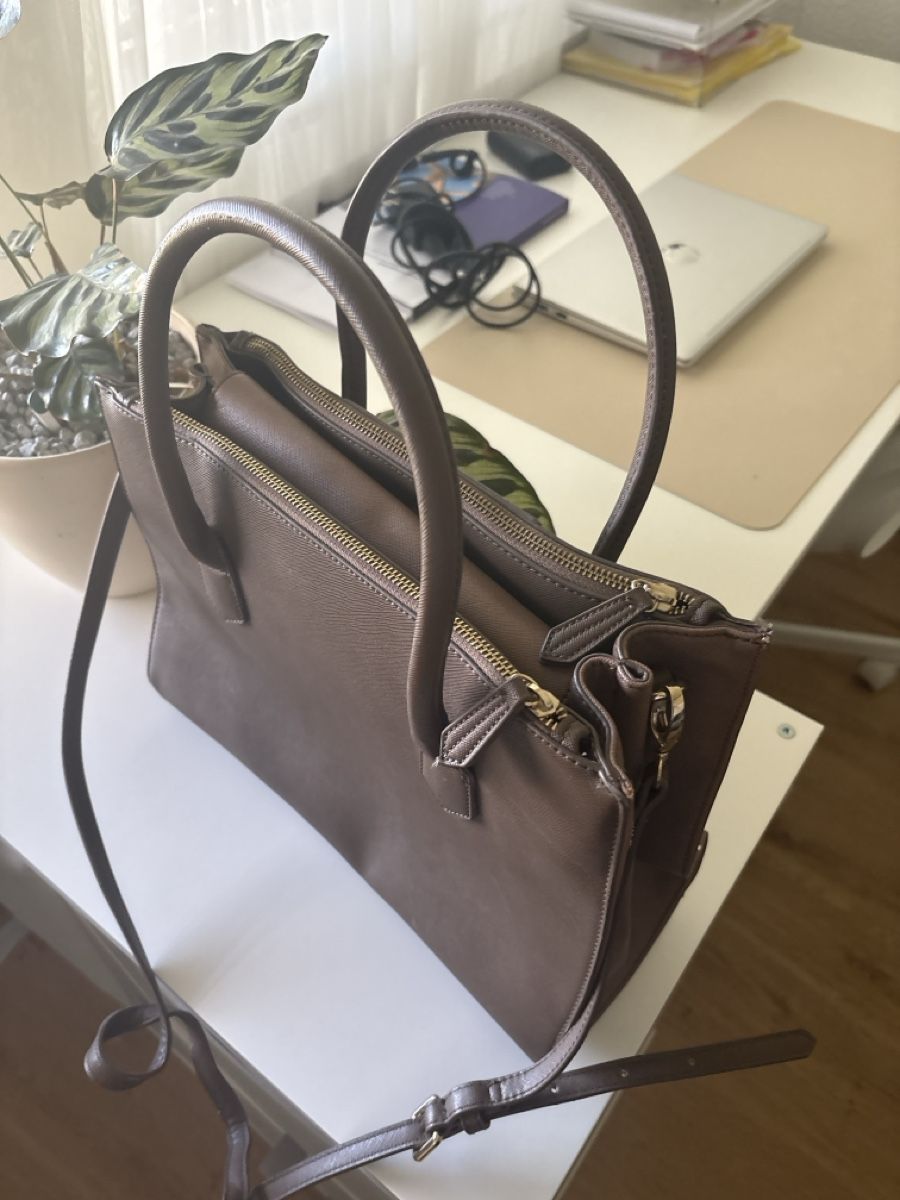 Valentino Taschen für Damen: Valentino Handtasche – Gebraucht aus St. Peterzell von Hiakm 1
