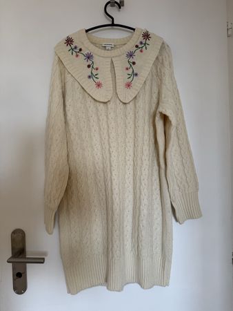 Knitted dress