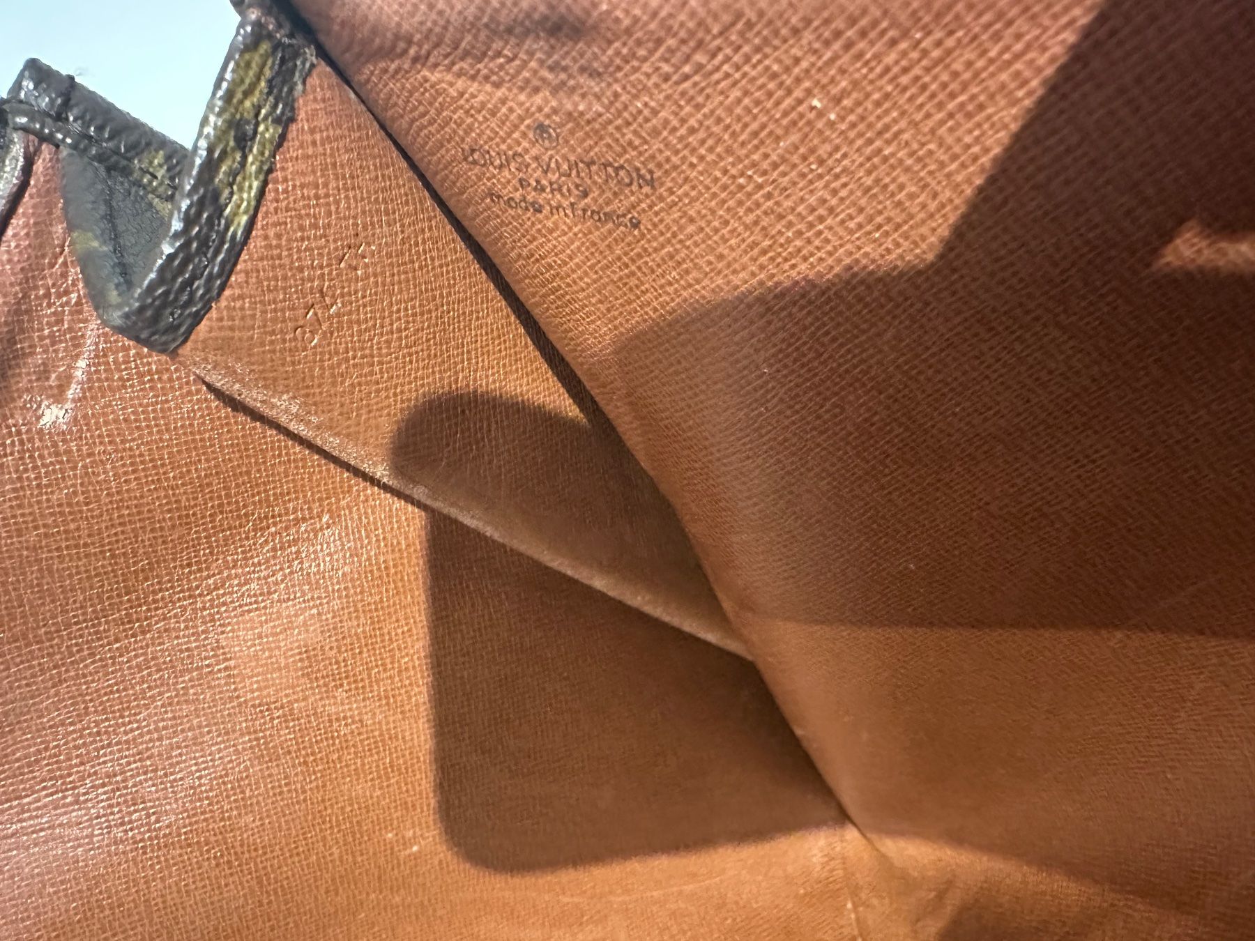 Louis Vuitton Astucci : Louis Vuitton Mappe - IPad - Nr. 937 – Usato da Hittnau venduto da LuxAndMore 5