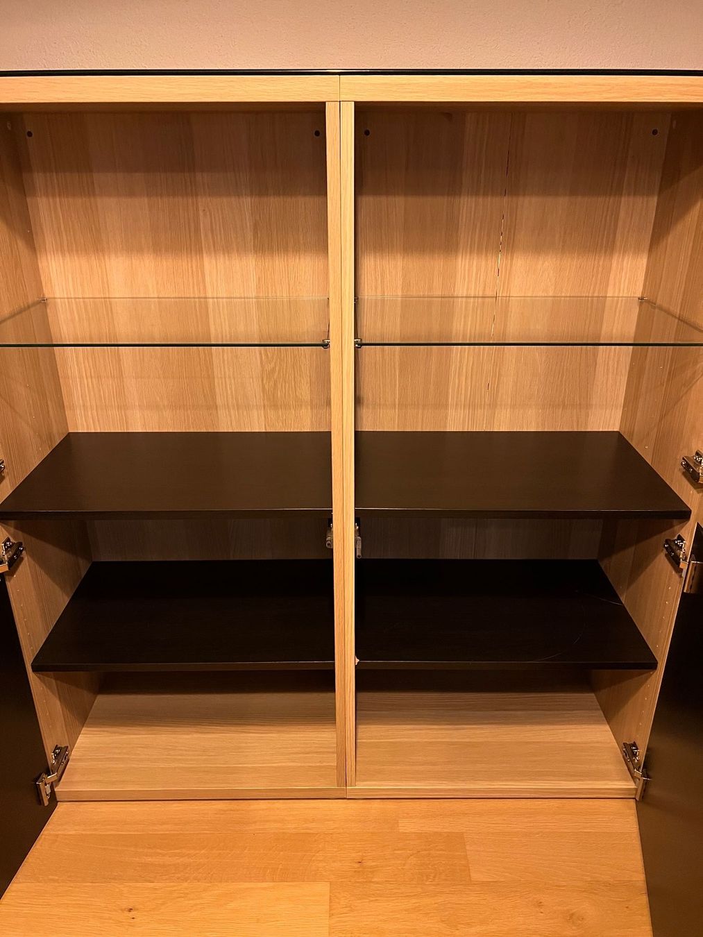 Ikea Vitrines: IKEA BESTA Vitrine – D'occasion à Ellikon a d Thur par Shooter_97 2