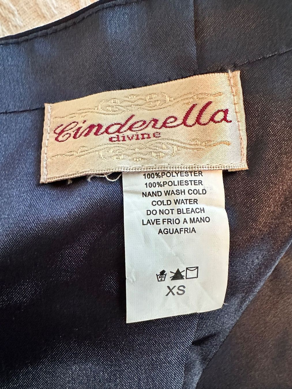 Kleider: Abendkleid dunkelblau Cinderella divine – Gebraucht aus Bülach von Jubet 4