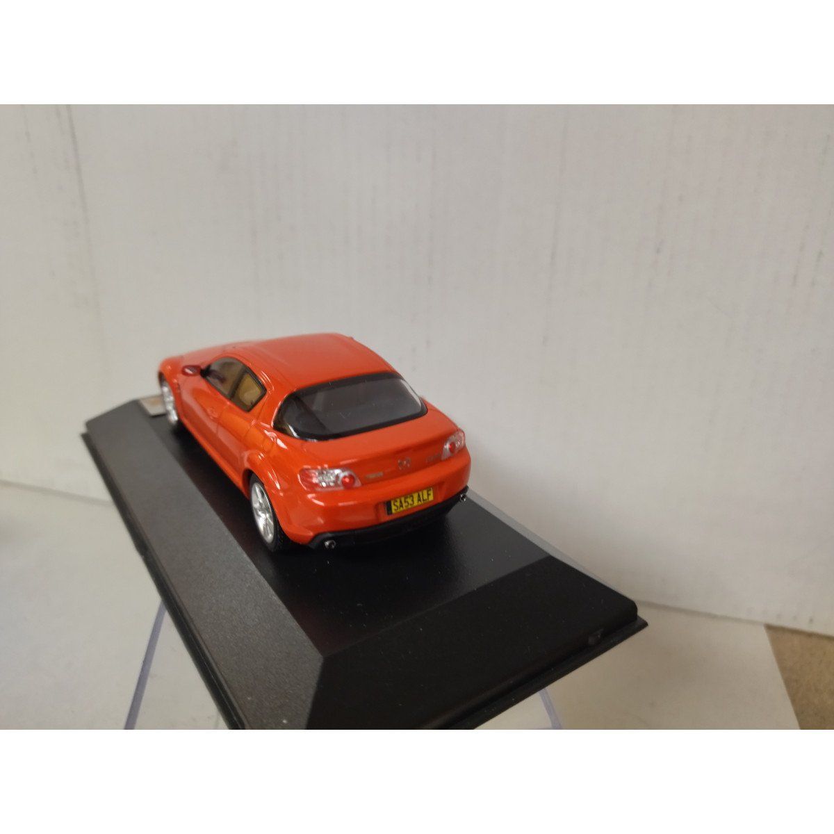 Mazda Modellini d'auto: Mazda RX-8 (2003) – Nuovo e nell'imballaggio originale da Flawil venduto da Imperiosud 4