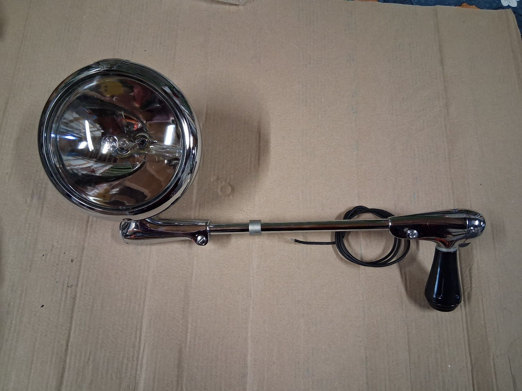 Tutti pezzi di ricambio auto: Suchscheinwerfer USA 12V - Oldtimer - Arbeitsscheinwerfer – Nuovo e nell'imballaggio originale da Guntmadingen venduto da Kringel327