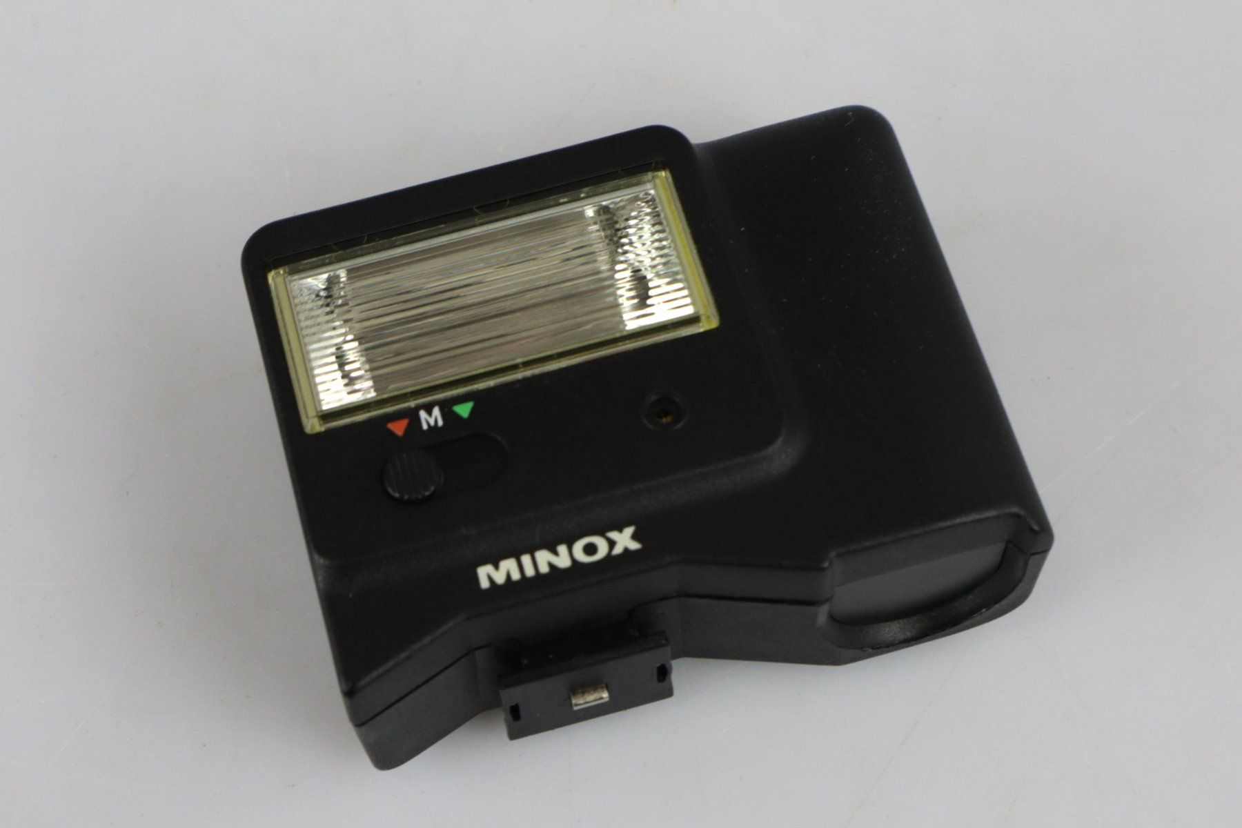 Minox Fotocamera: MINOX 35 GL & FC 35 Blitzgerät – Usato da Volketswil venduto da brockipfannenstil 4