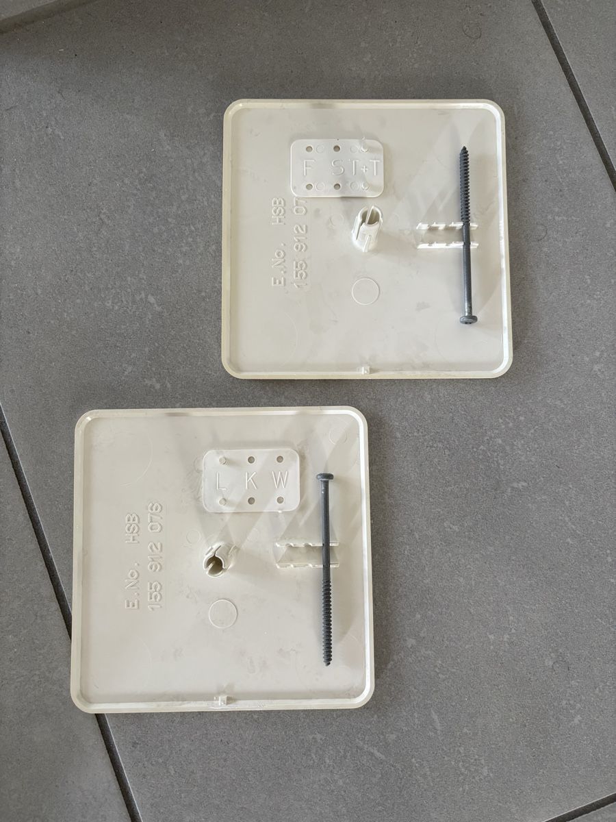 Alimentazione elettrica: 2x Abdeckung Abzweigdose 13x13cm – Nuovo (secondo la descrizione) da Jona venduto da Sid100 1