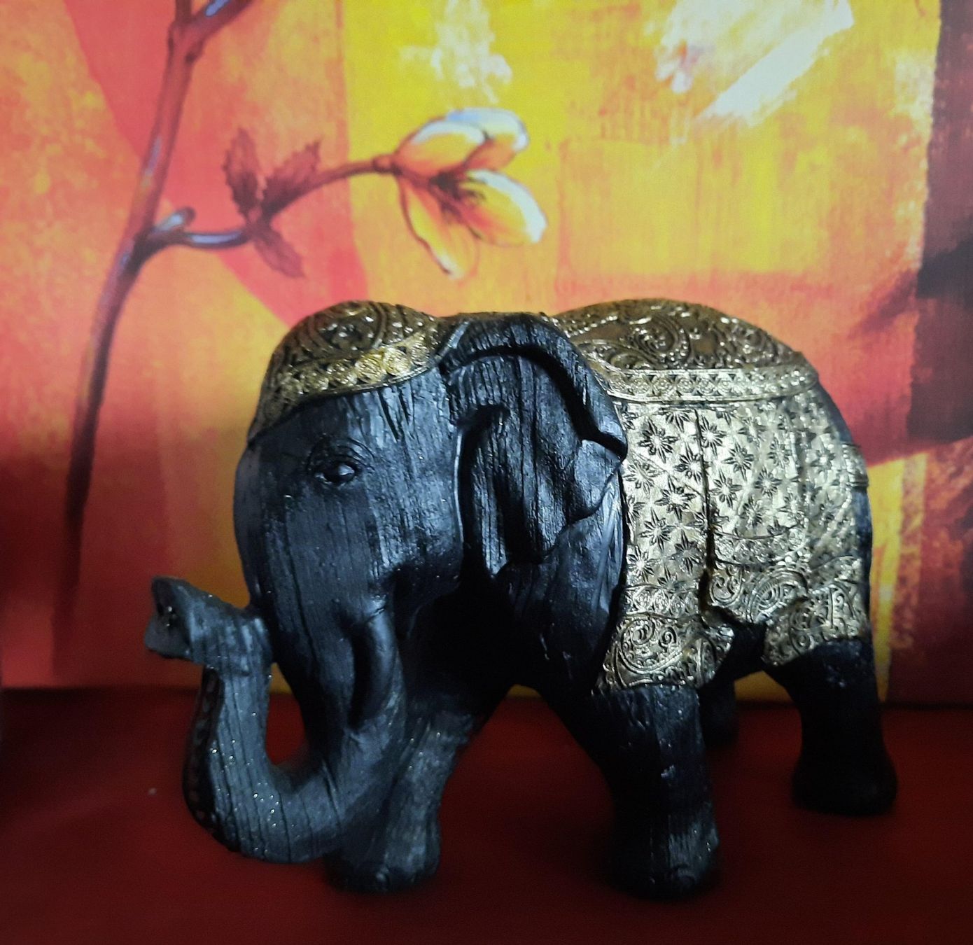 Statuette: Schöne Figur Elefant – Nuovo e nell'imballaggio originale da Dübendorf venduto da alibaba010