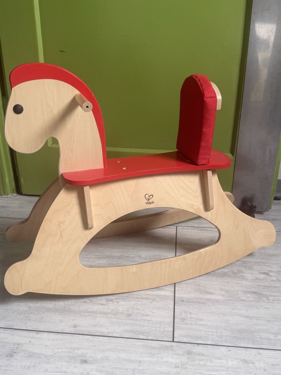 Hape Sonstige Gartenschaukeln: Schaukelpferd Hape Holz  – Gebraucht aus Villmergen von bubblevintage