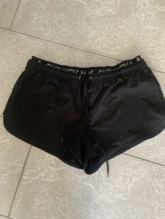 Schwarze Sportshorts , Ideal für den Sommer!