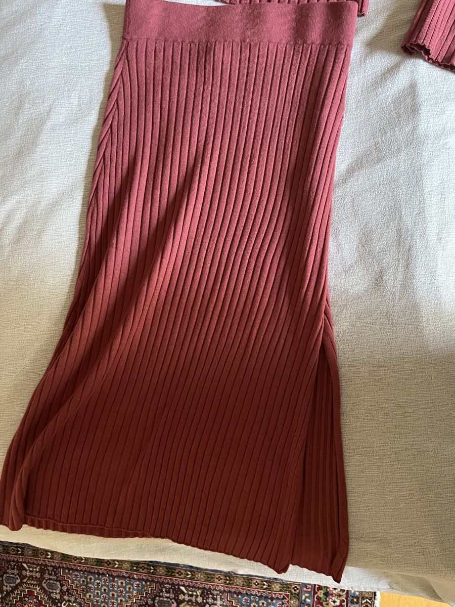 Sezane Lotti di vestiti: Sezane skirt and top – Nuovo (secondo la descrizione) da Basel venduto da ann_w9wl 1