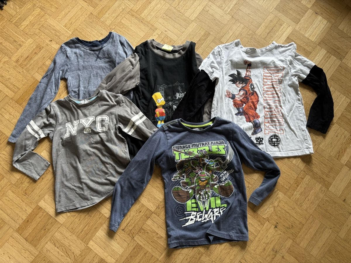 Lotti & Set di vestiti: Langarmshirt – Usato da Noflen BE venduto da ManuelaMiro