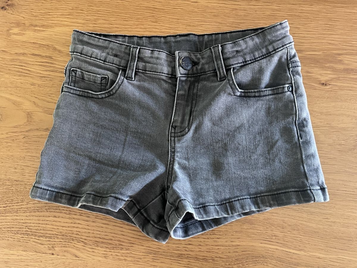 C&A Pantaloni: Jeans-Shorts 146 – Usato da Büren SO venduto da nadali85