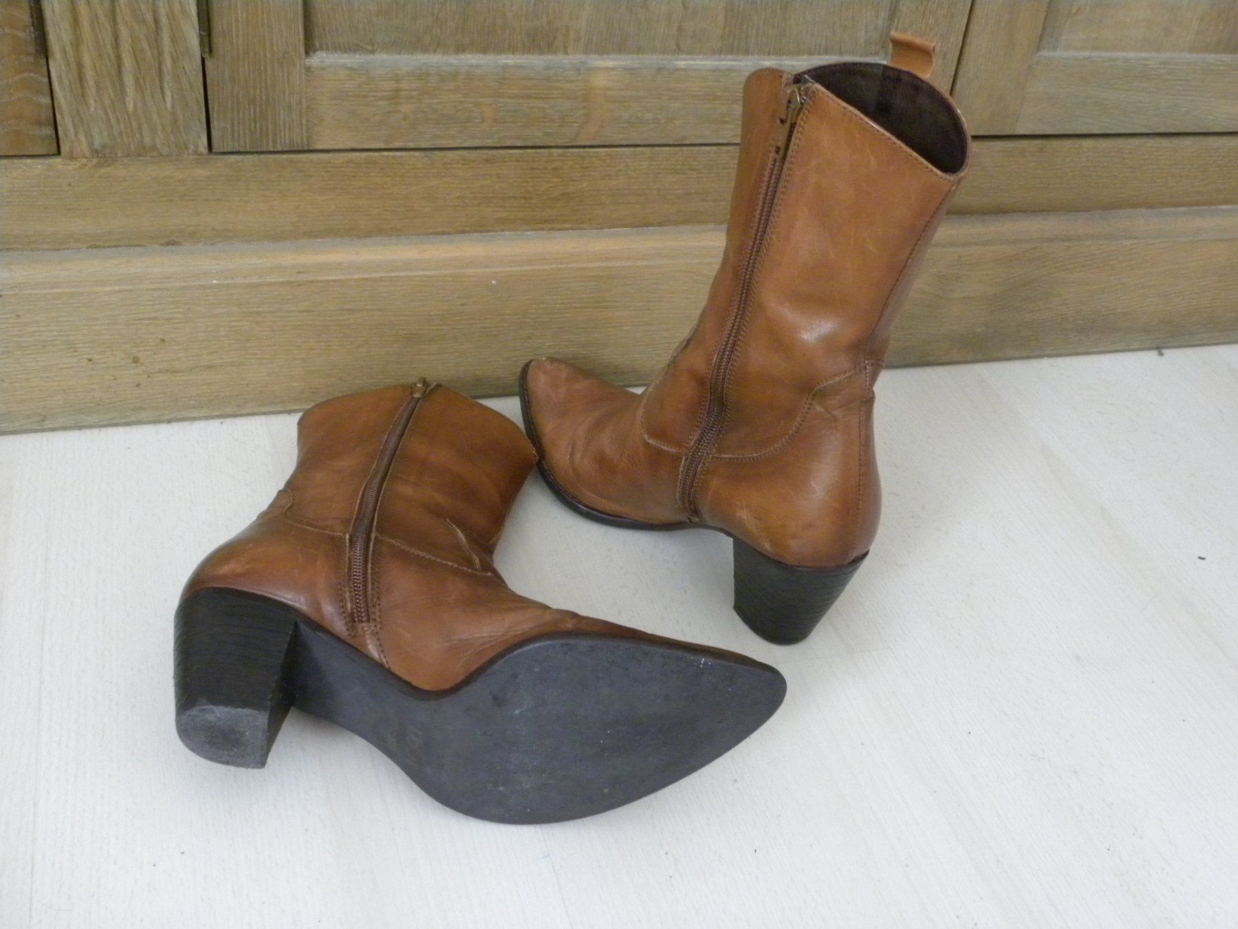 Scarpe da donna: Western Stiefel Gr. 38 – Usato da WALTERSWIL SO venduto da thb_ybm8 3