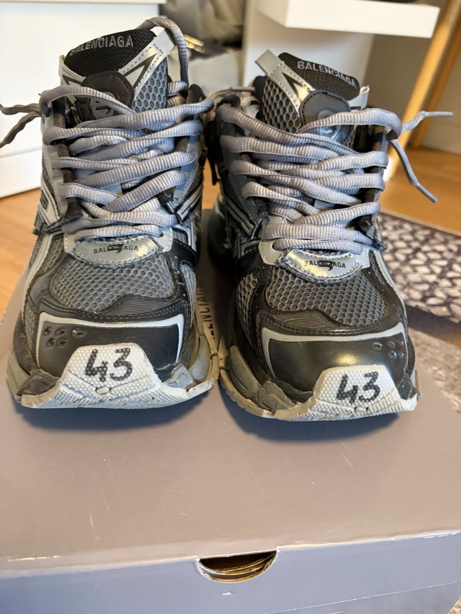 Scarpe da uomo: Balenciaga runners – Nuovo (secondo la descrizione) da Dietlikon venduto da nab_tj9m 2