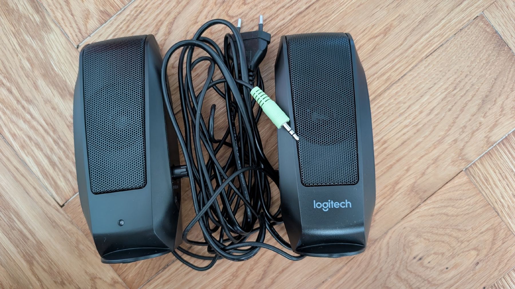 Logitech Lautsprecher: Logitech S120 Stereo Lautsprecher – Neu und originalverpackt aus Bern von mag_jp6y