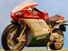 3 x Ducati 1098S __ tricolore _ rot _ 848 pearl withe _ 1:18