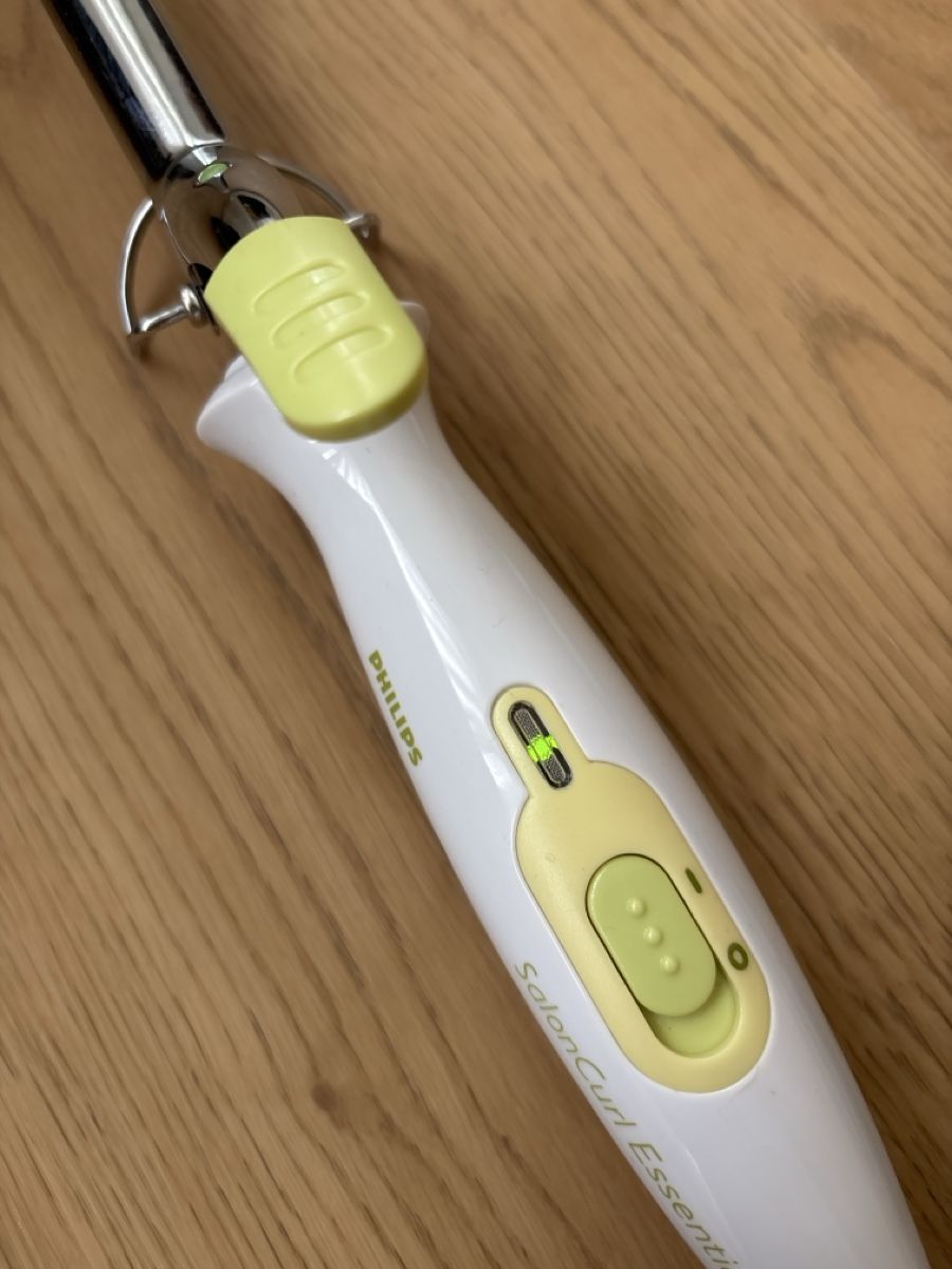 Philips Lockenstäbe & Haarglätter: Lockenstab Philips – Gebraucht aus Zürich von leonie.vera 3
