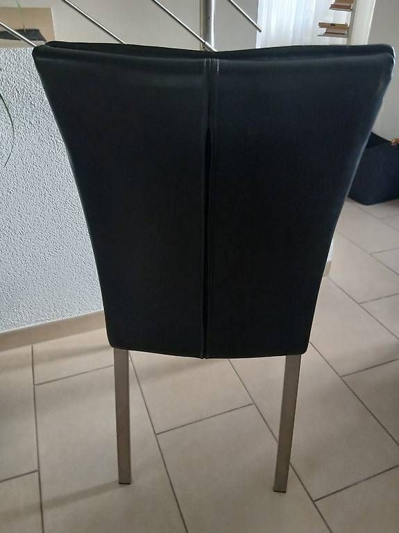Sedie: 4 Hochwertige  schwarze  Leder Stühle  – Usato da Reinach BL venduto da Nicola70 1