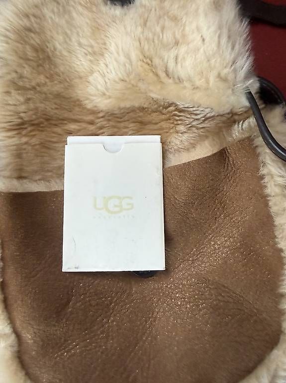 Borse da donna: Umhängetäschli von UGG – Usato da Krinau venduto da Rosella 2