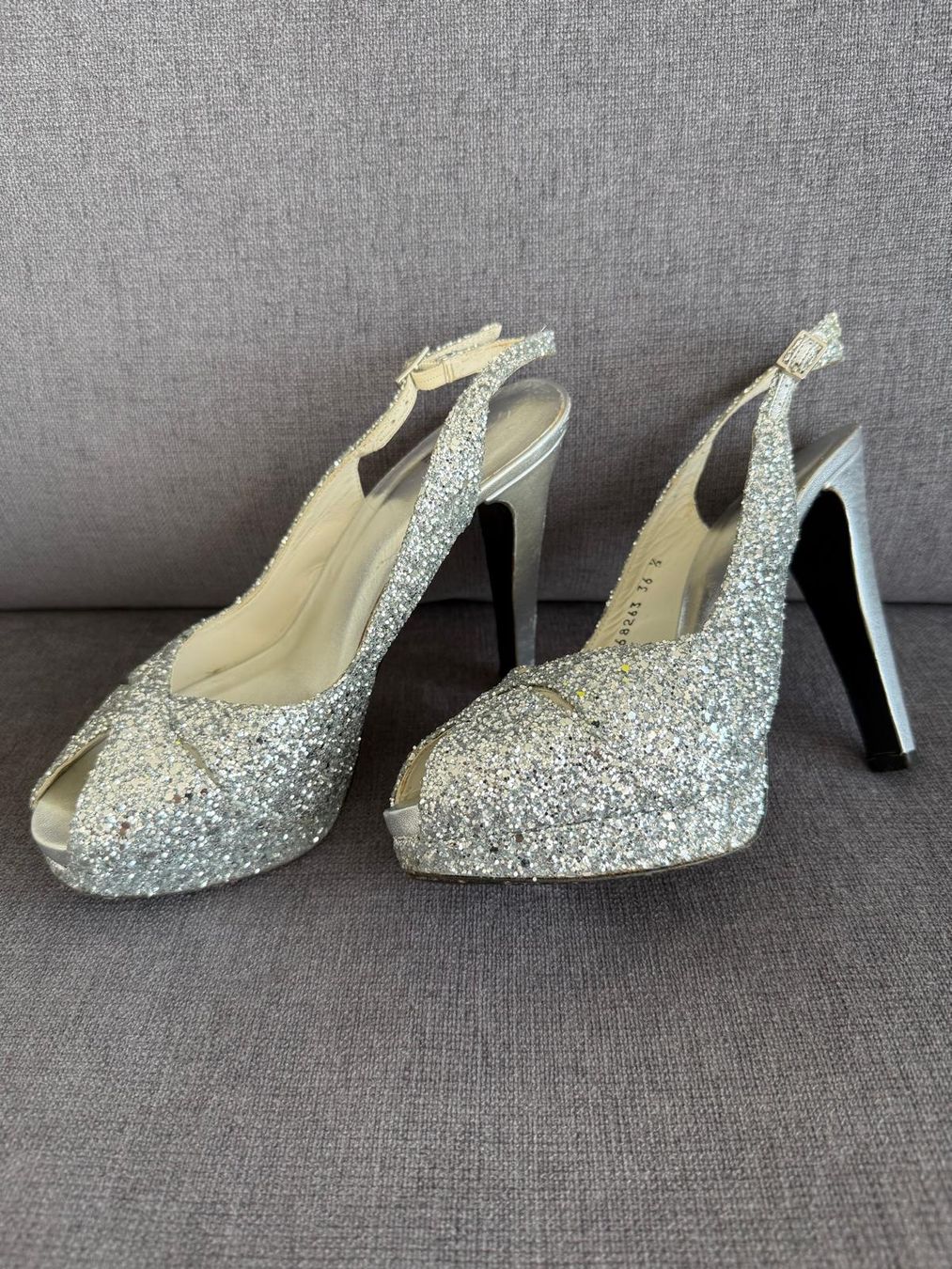Stuart Weitzman Damenschuhe: STUART WEITZMAN - 36.5 – Gebraucht aus Uetikon am See von jiber01 3