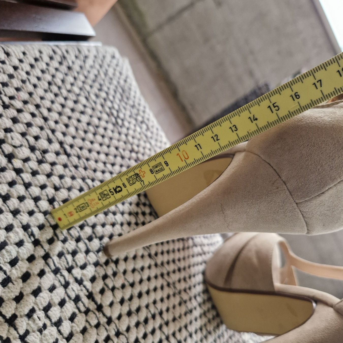 Scarpe da donna: High Heels beige Tulipano 38 – Usato da Nendeln venduto da Zopfie_ 9